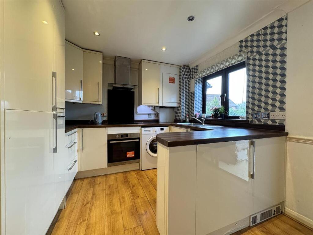 Clove, 3-4 Bed House With Garden, Free Parking, Sleeps 9 In Grays & Chafford Hundred Stifford Exterior foto